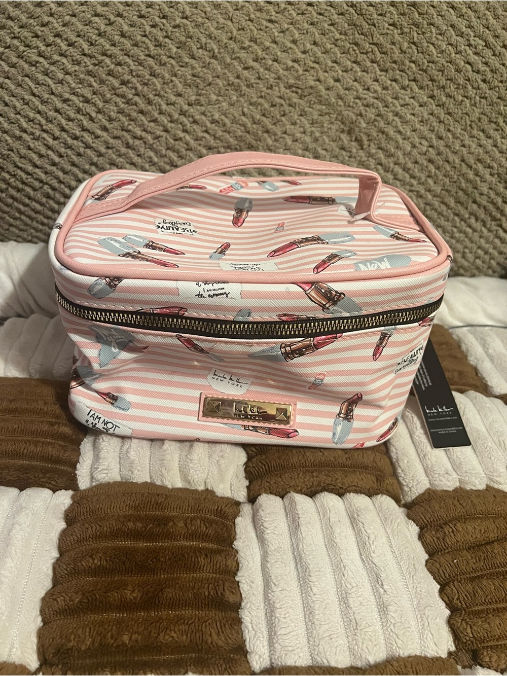 Nicole Miller Pink and White Cosmetic Bag NWTS!